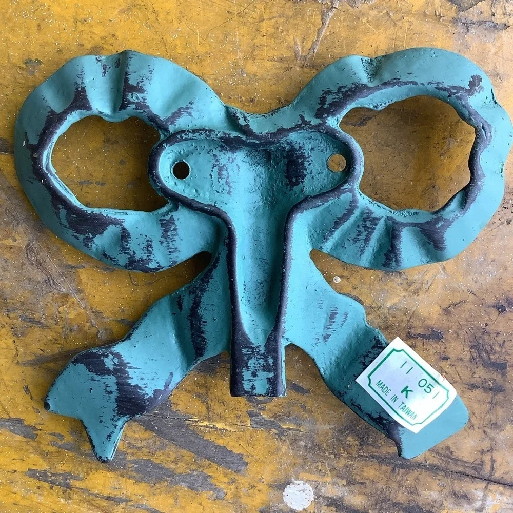 New Old Stock The Bombay Company Green Metal Bow Wall Hook